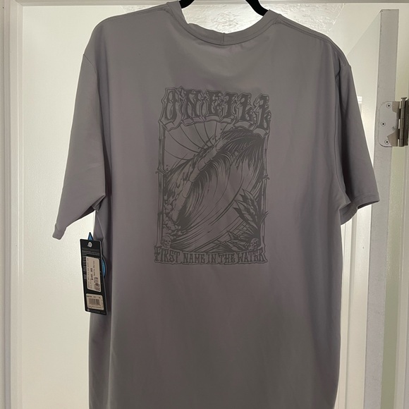 O'Neill Gray Rash Guard - Picture 2 of 4